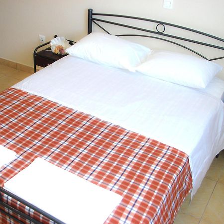 Dorana Apartments & Trekking Hotel Diafánion Rom bilde